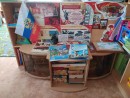 Центр по патриотическому воспитанию В центре знакомят детей дошкольного возраста с государственной символикой России, историей страны, города, района.
