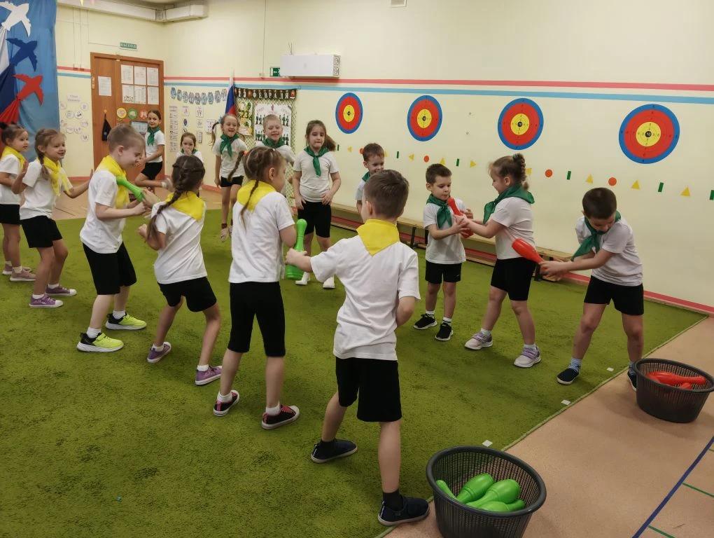 Эстафета в командах