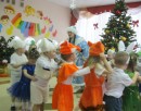 Новый год - ребятишек елка ждет! В МОУ Детском саду № 100 с 24 по 28 декабря прошли Новогодние утренники для воспитанников.