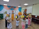Развлечение"В гости в "Простоквашино" Танец с листочками