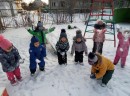 "Какой пушистый снег" Игры на участке