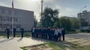 Традиционное утро понедельника в лицее 7 Еженедельная линейка, посвященная поднятию флага и исполнению гимна Российской Федерации!