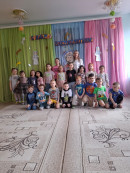 Старшая и подготовительная группы Выставка рисунков