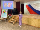 Дарья Малякина читает стихотворение