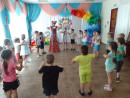 День защиты детей  Весёлый танец