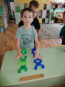 . Играем с лего