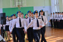  Марширует 8 "В" класс