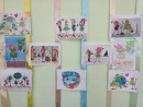 Выставка рисунков ко Дню Эколят воспитанники детского сада нарисовали рисунки на природоохранную тему