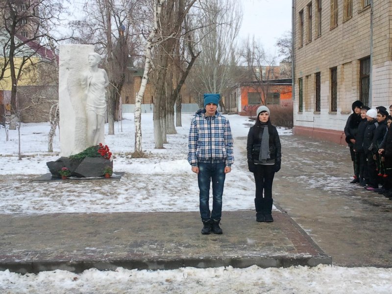 Вахта памяти у памятника Космодемьянской