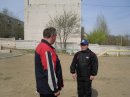 Командир команды молодых специалистов Александр Батов, учитель МОУ СОШ № 113, докладывает о готовности команды 