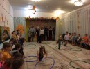 Мама, папа, я - спортивная семья! Эстафета с обручами