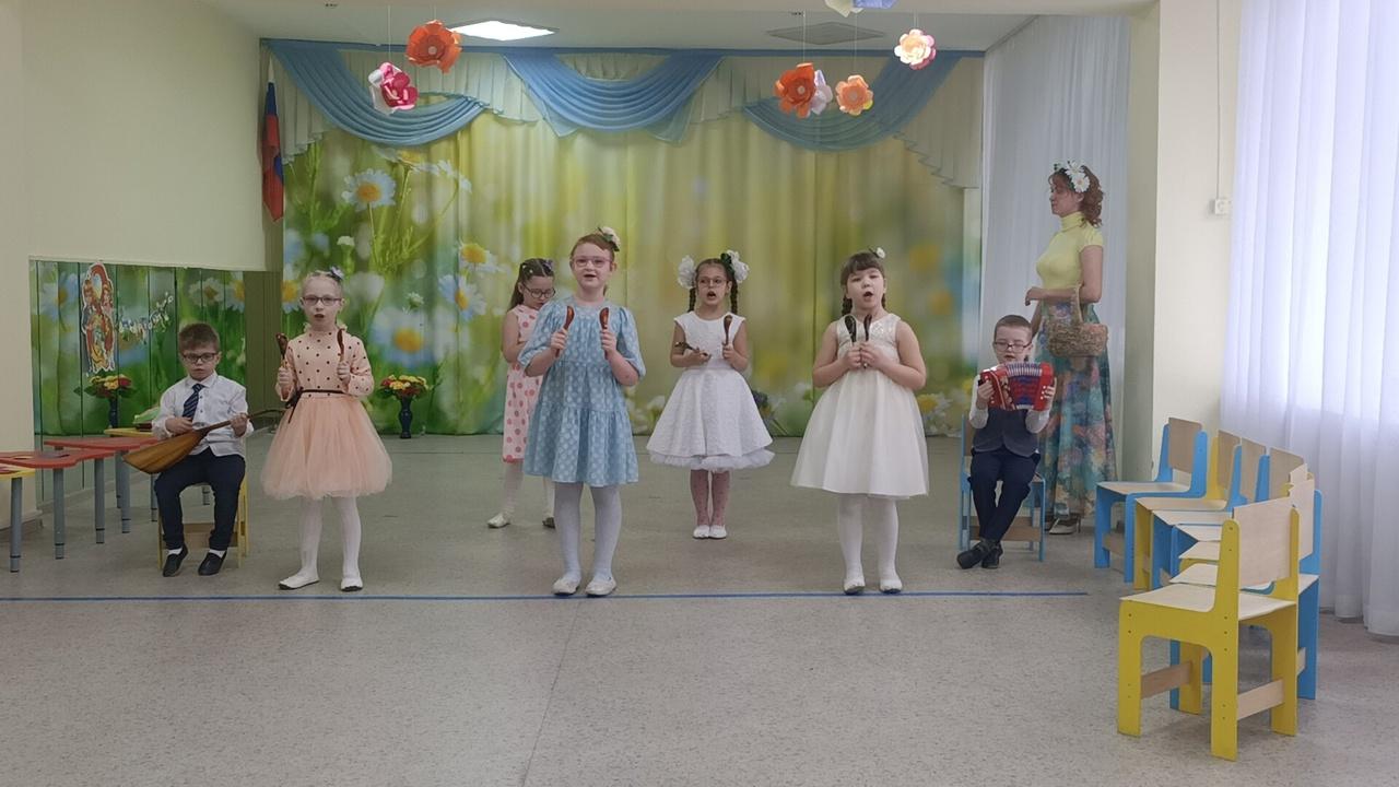 утренник международный женский день