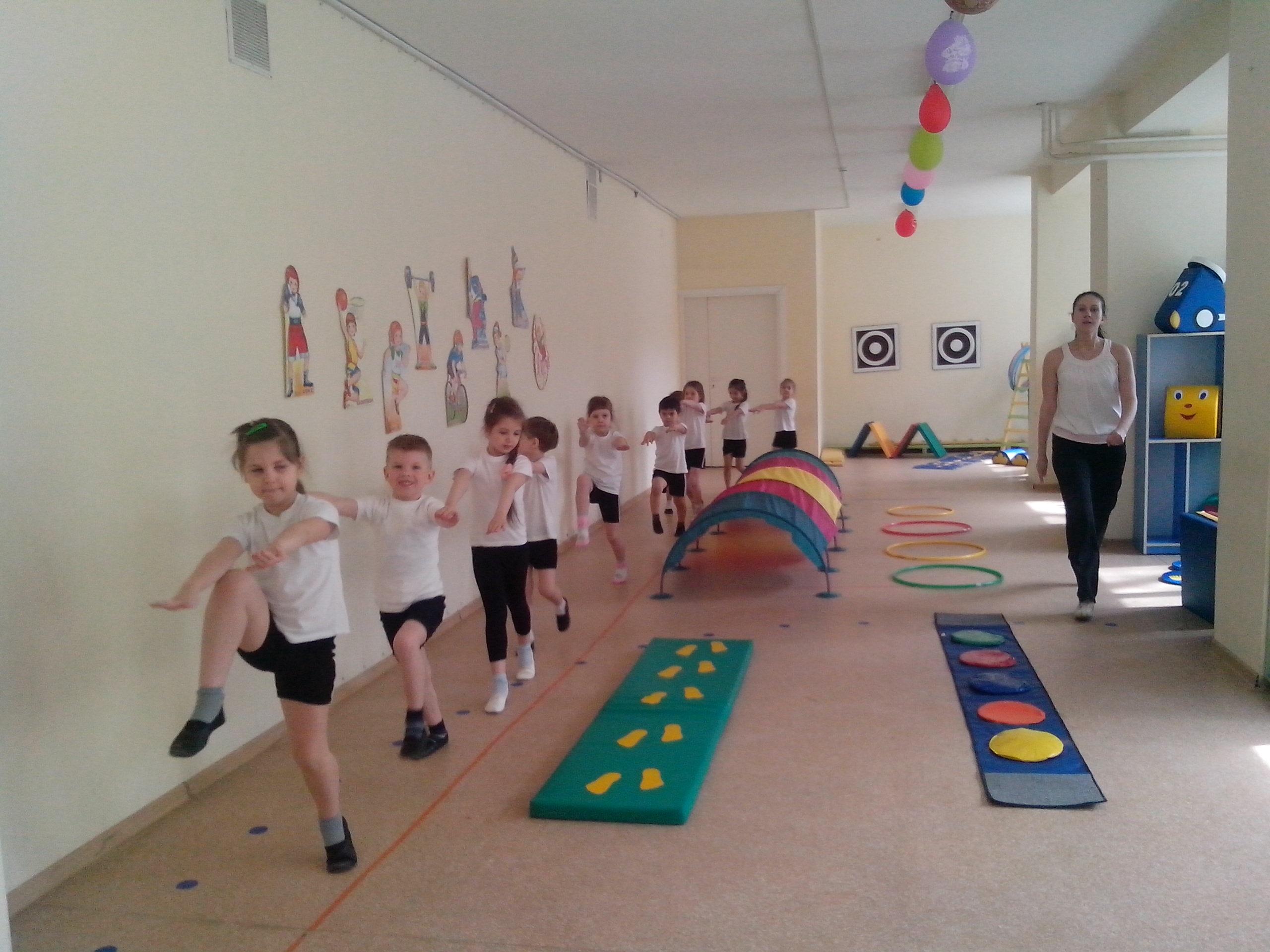 Занятия по физкультуре в детском саду