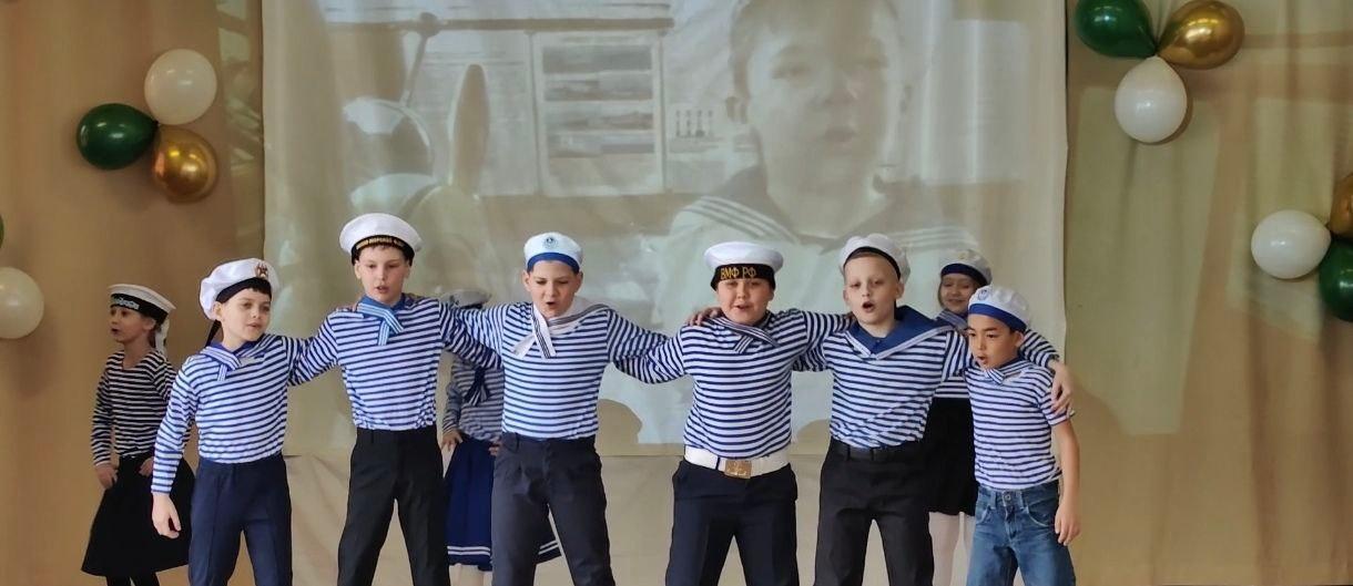 Конкурс инсценированной патриотической песни "Катюша"