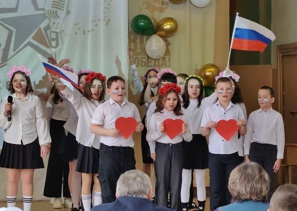 Конкурс инсценированной патриотической песни "Катюша"