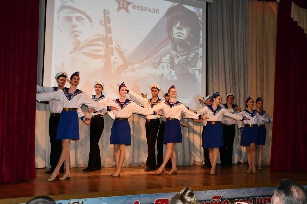 Выступление ансамбля "Русь"