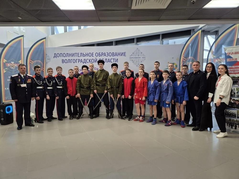  директор ВККК Исаков С.В. и участники форума 