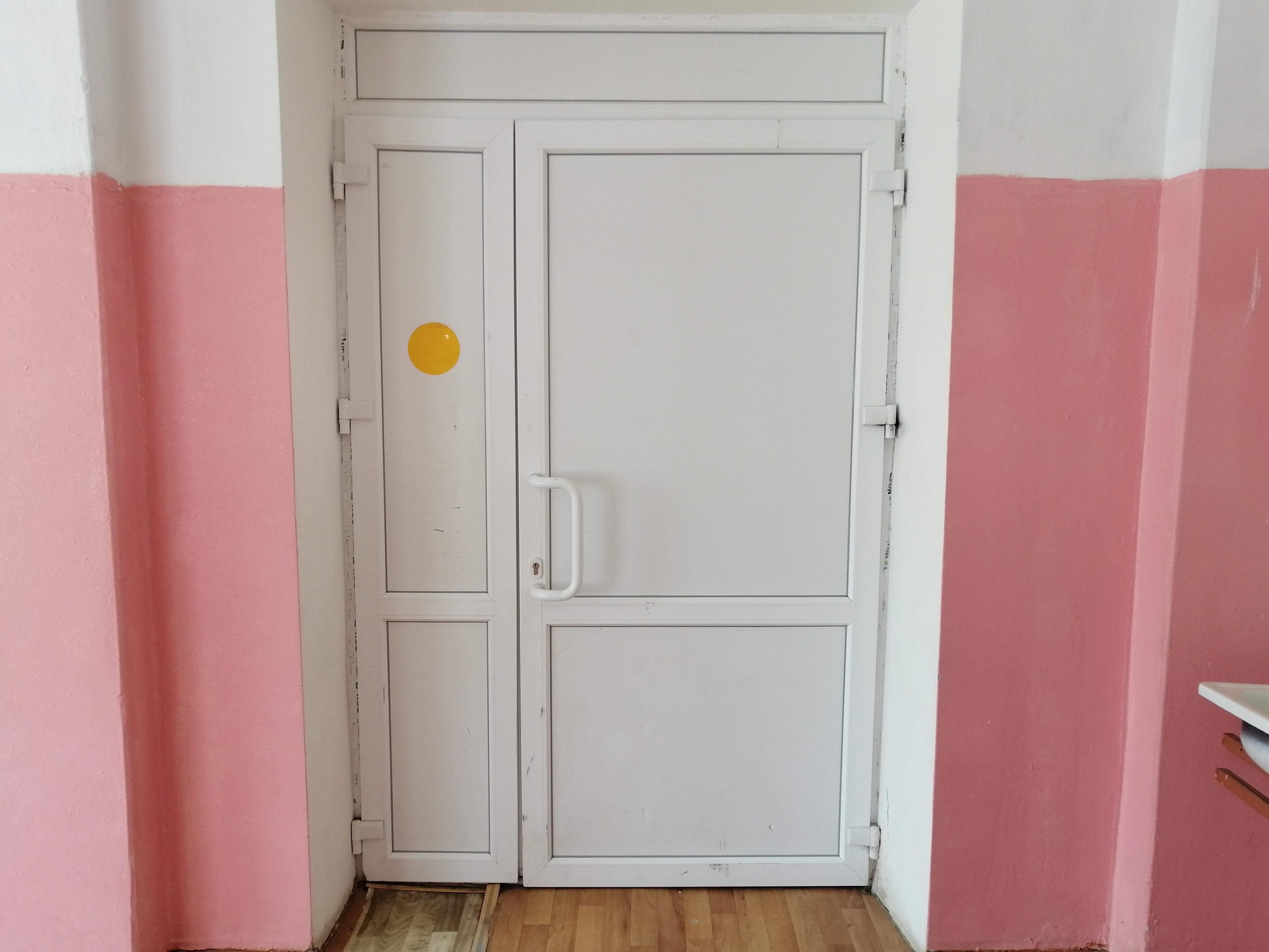 Расширенный проем в столовой