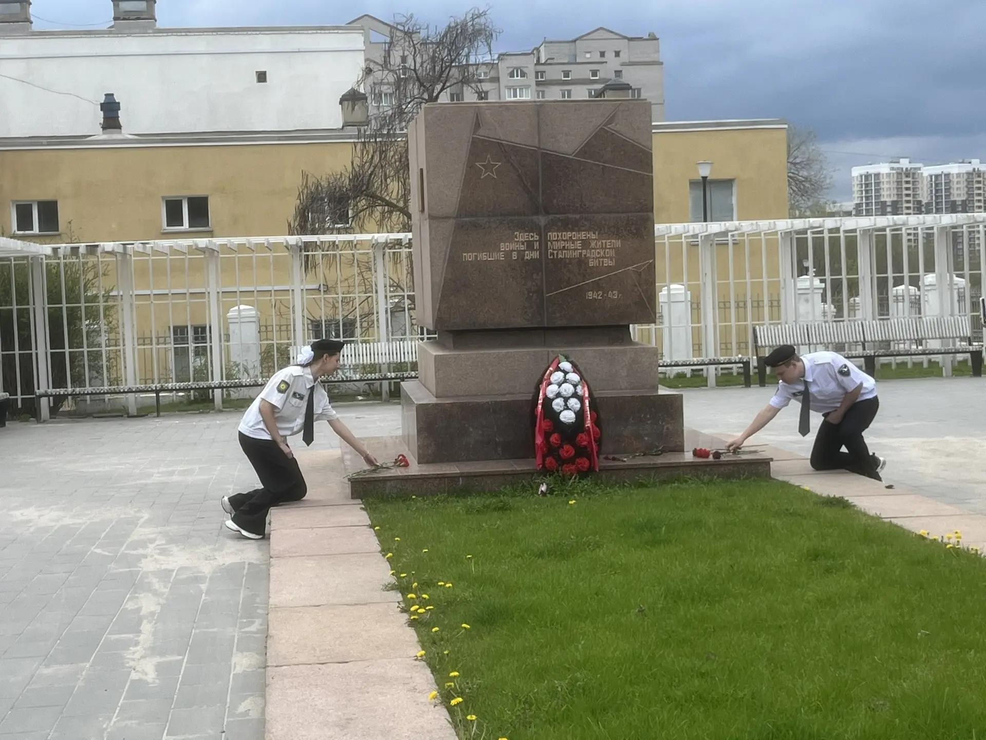 Память, которая живёт в сердцах: поисковики почтили память павших в Сталинградской битве